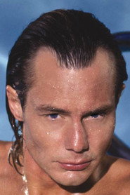 Photo of Aaron Wells