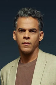Photo of Vikramaditya Motwane as Employee in K's Office