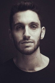 Photo of Simon Garshasebi as Sasan