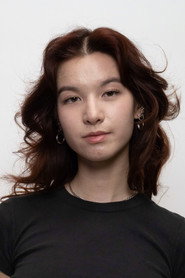 Photo of Sam McDivit as Elizabeth