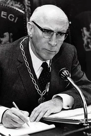 Photo of Ivo Samkalden as Self (archive footage)