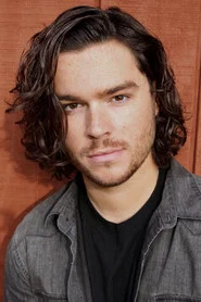 Photo of Eddie Alderson as Lucas Arno