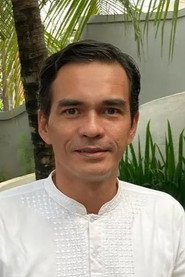 Photo of Teddy Syach as Abah Ayub