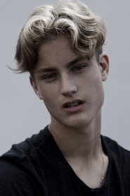 Photo of Aidan Gouveia as Quinn
