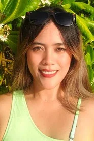 Photo of Yvonne Adarna as Aling Milagros