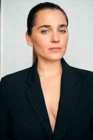 Photo of Taryn Kelly as Passerby