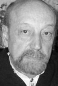 Photo of Yuri Komarov as Kirsanov