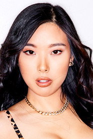Photo of Elle Lee