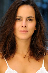 Photo of Arlin Sagués as Sara Aguilar