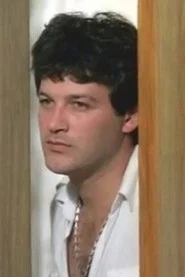 Photo of Arthur Roveder as Pietro / Segment 1 - THE TIRE (O pneu)