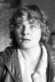 Photo of Halina Wyrodek as funkcjonariuszka z monitorowni komendy