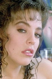 Photo of Alexis De Vell as Amanda Arnette