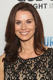 Photo of Jennifer Bini Taylor as Barbara Baxter