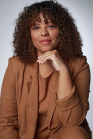 Photo of Letícia Helena as Sofia