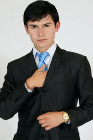 Photo of Oswaldo Herrera as Roberto