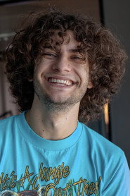 Photo of Noah Grossman as Bob