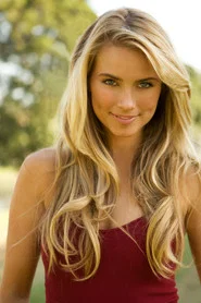 Photo of Nicole Taylor as Amy