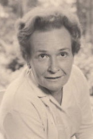 Photo of Anne-Marie Hanschke as La mère de Madeleine