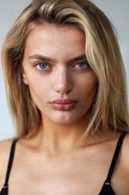 Photo of Bregje Heinen as Tatiana