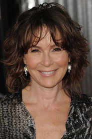Photo of Jennifer Grey as Edna (voice)