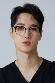 Photo of Han Min-yeob as Hwan-ho