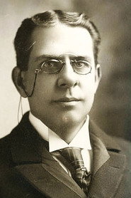 Photo of Frank Readick as Reporter Carl Phillips (voice) (archive sound)