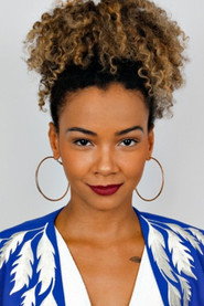 Photo of Natália Balbino as Jennifer