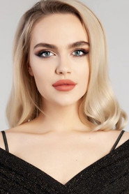 Photo of Dara Vaisman as Girl