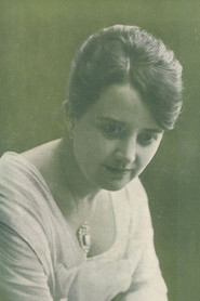 Photo of Etelvina Serra as Deolinda
