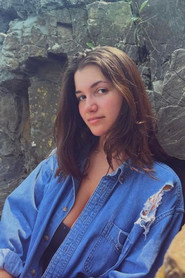 Photo of Hannah Stephan as Mia
