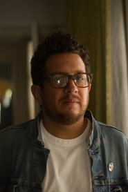 Photo of Julio Hernández Cordón as Pizza Delivery Man