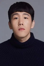 Photo of Park A-sung as Choi Kyung-joon