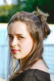 Photo of Chantal Zitzenbacher as Nina