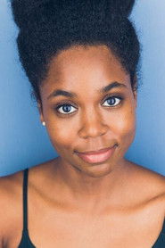 Photo of Naomi Lorrain as Maxine