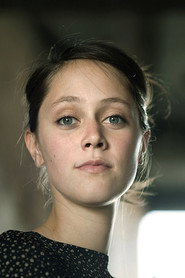 Photo of Iris Becher as Ina Friemert