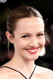 Photo of Iris Apatow as Krystal Kris