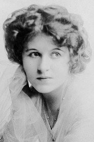 Photo of Winifred Kingston as Majesty Hammond