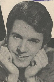 Photo of Vic Barone as Aquiles