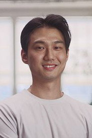 Photo of GeunWoo Kal as Guard 2