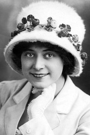 Photo of Belle Adair as Edna Horton, the Daughter