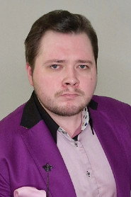 Photo of Ryan Ragreynolds as The Hunter