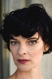 Photo of Sarah Hostettler as Laura Zünd