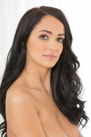 Photo of Sofi Ryan as Emily Wells