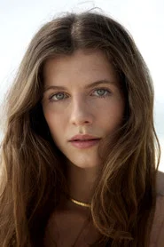 Photo of Marta Holm Peschcke-Køedt as Donna / Mor