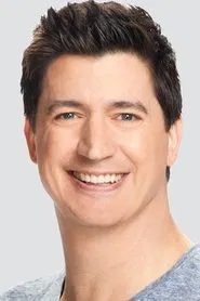 Photo of Ken Marino as Harry Hollinger