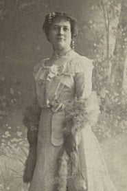 Photo of Adriënne Solser as Juffrouw Pieters