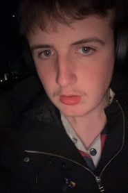 Photo of Thom Welsh as Taylor