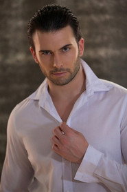 Photo of Robert Gilabert Cuenca as Ban Di