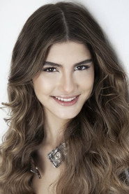 Photo of Gabi Amaral as Isadora