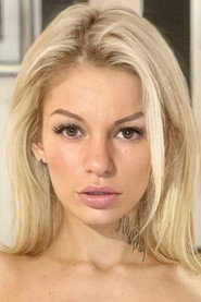 Photo of Kaira Kampen